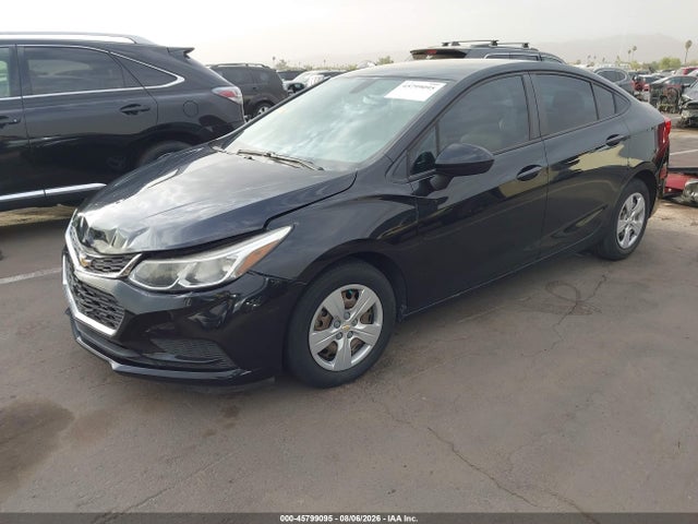 Chevrolet Cruze Ls Auto 2018 1G1BC5SMXJ7187245 Image 2