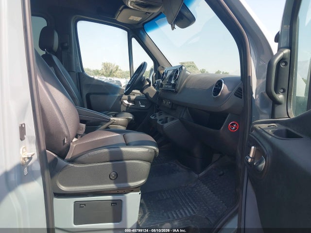 W1W4ECVY7LT033006 Mercedes-Benz Sprinter 2500 High Roof V6