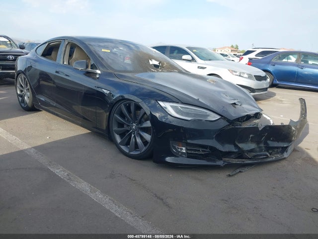 2016 Tesla Model S 60d/70d/75d/85d/90d მანქანა იყიდება აუქციონზე, vin: 5YJSA1E21GF152158, აუქციონის ნომერი: 45799148