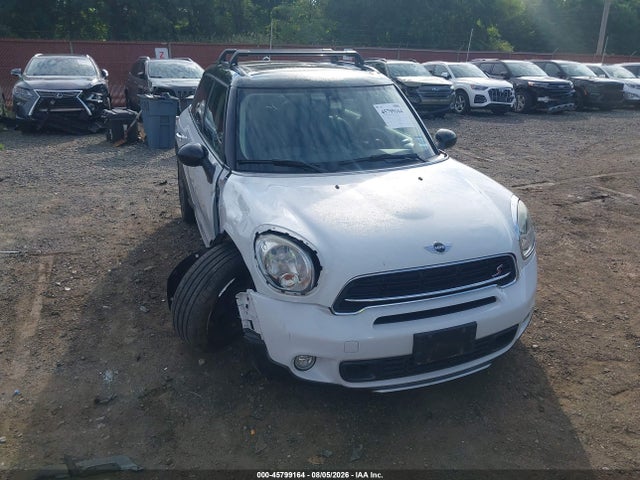 Продажа на аукционе авто 2015 Mini Countryman Cooper S, vin: WMWZC5C53FWP47355, номер лота: 45799164