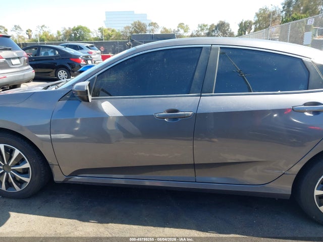 Honda Civic Lx 2017 2HGFC2F50HH561632 Image 13
