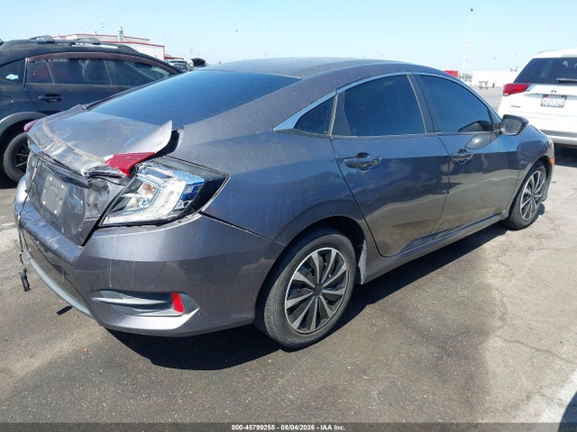 Honda Civic Lx 2017 2HGFC2F50HH561632 Image 4