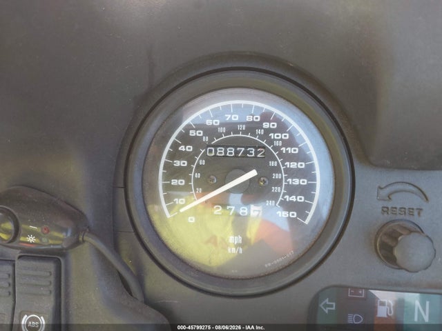 45799275 :رقم المزاد ، WB10418A8XZC65567 vin ، 1999 Bmw R1100 Rt مزاد بيع