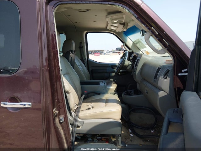 2013 Nissan Nv Passenger Nv3500 Hd Sl V8 მანქანა იყიდება აუქციონზე, vin: 5BZAF0AA3DN201281, აუქციონის ნომერი: 45799280