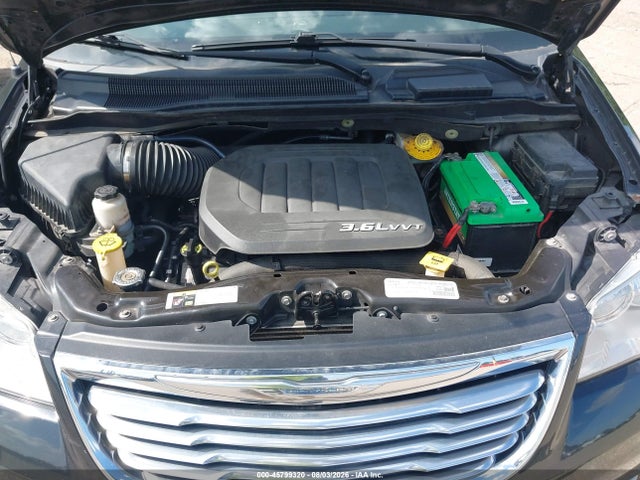2016 Chrysler Town & Country Touring მანქანა იყიდება აუქციონზე, vin: 2C4RC1BG8GR148752, აუქციონის ნომერი: 45799320