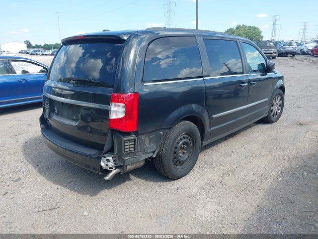 2016 Chrysler Town & Country Touring მანქანა იყიდება აუქციონზე, vin: 2C4RC1BG8GR148752, აუქციონის ნომერი: 45799320