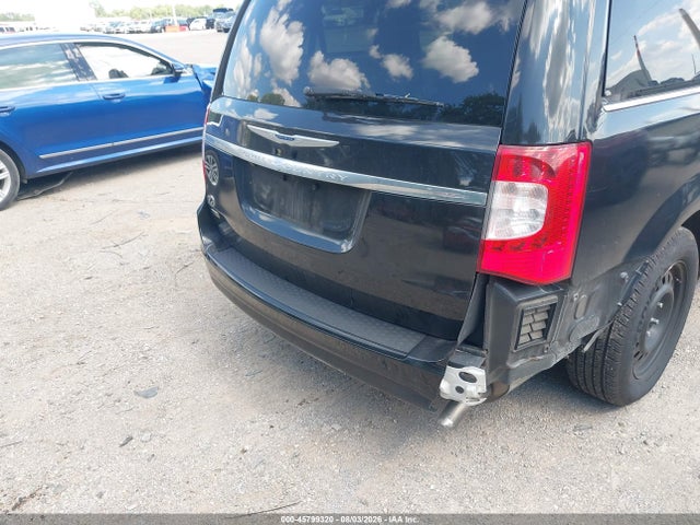 2016 Chrysler Town & Country Touring მანქანა იყიდება აუქციონზე, vin: 2C4RC1BG8GR148752, აუქციონის ნომერი: 45799320