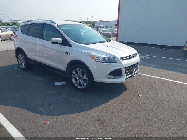 45799334 :رقم المزاد ، 1FMCU0JX0FUB39006 vin ، 2015 Ford Escape Titanium مزاد بيع