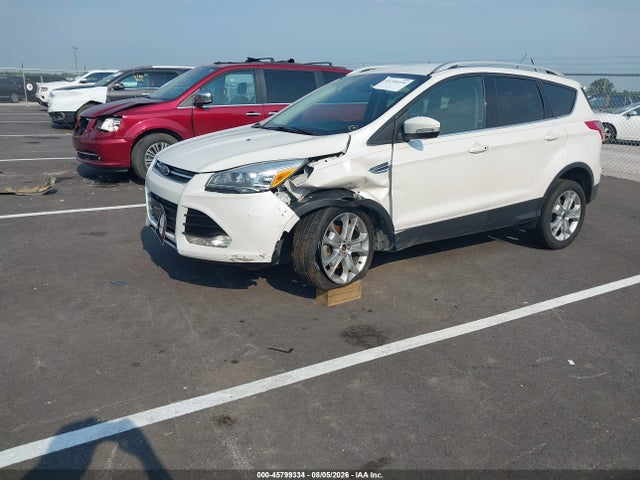 45799334 :رقم المزاد ، 1FMCU0JX0FUB39006 vin ، 2015 Ford Escape Titanium مزاد بيع