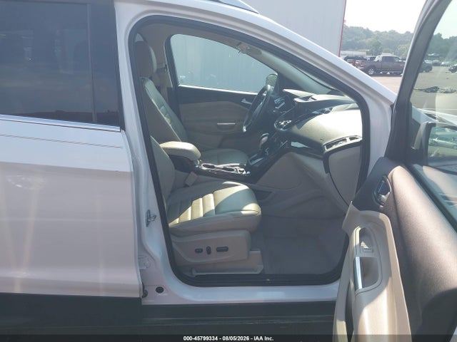 45799334 :رقم المزاد ، 1FMCU0JX0FUB39006 vin ، 2015 Ford Escape Titanium مزاد بيع