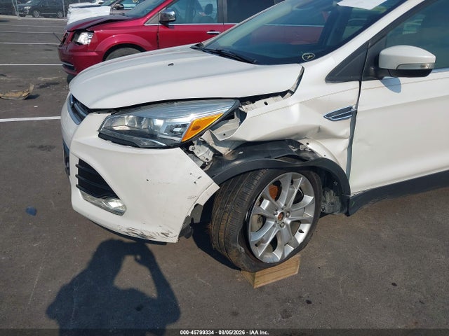 45799334 :رقم المزاد ، 1FMCU0JX0FUB39006 vin ، 2015 Ford Escape Titanium مزاد بيع