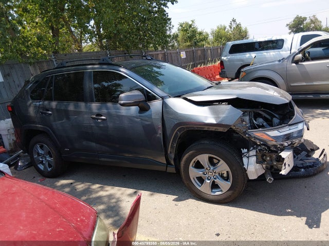 Продаж на аукціоні авто 2022 Toyota Rav4 Hybrid Xle, vin: JTMRWRFV6ND165290, номер лоту: 45799350