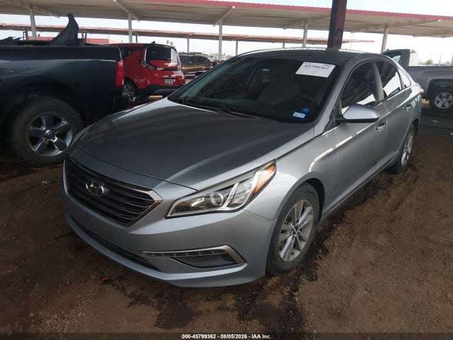 Hyundai SONATA SE 2015 5NPE24AF7FH004293 Image 2