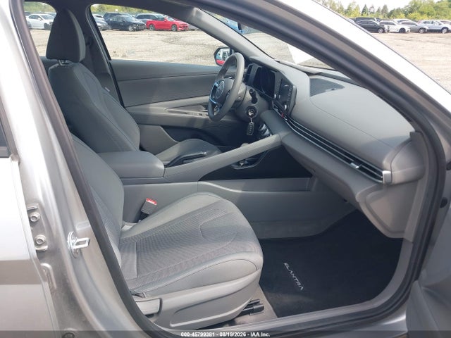 2021 Hyundai Elantra Se მანქანა იყიდება აუქციონზე, vin: 5NPLL4AG6MH047212, აუქციონის ნომერი: 45799381