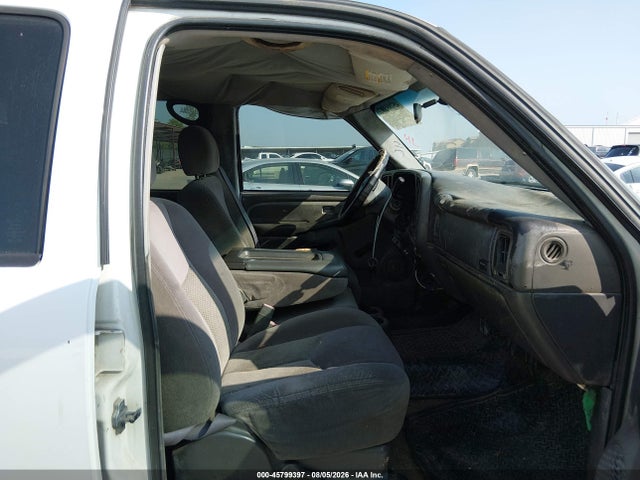 45799397 :رقم المزاد ، 1GTHC23U33F117352 vin ، 2003 Gmc Sierra 2500hd مزاد بيع