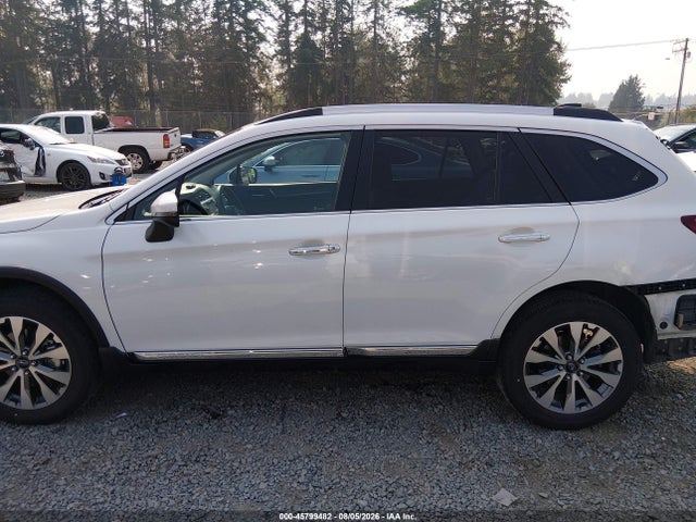 45799482 :رقم المزاد ، 4S4BSETC5J3215603 vin ، 2018 Subaru Outback 3.6r Touring مزاد بيع