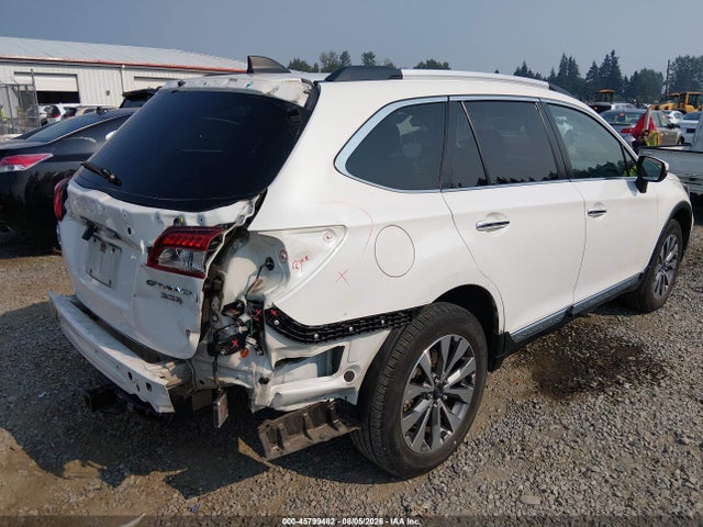 45799482 :رقم المزاد ، 4S4BSETC5J3215603 vin ، 2018 Subaru Outback 3.6r Touring مزاد بيع
