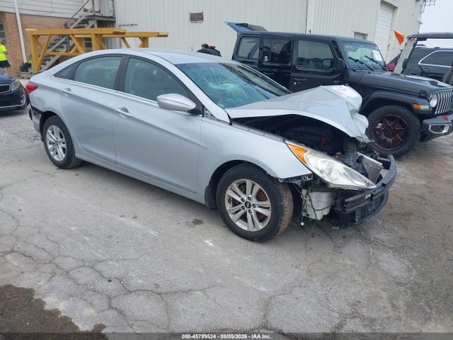 45799524 :رقم المزاد ، 5NPEB4AC2DH728086 vin ، 2013 Hyundai Sonata Gls مزاد بيع