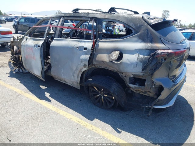 Toyota Highlander Xse 2022 5TDJZRAH7NS090142 Image 3