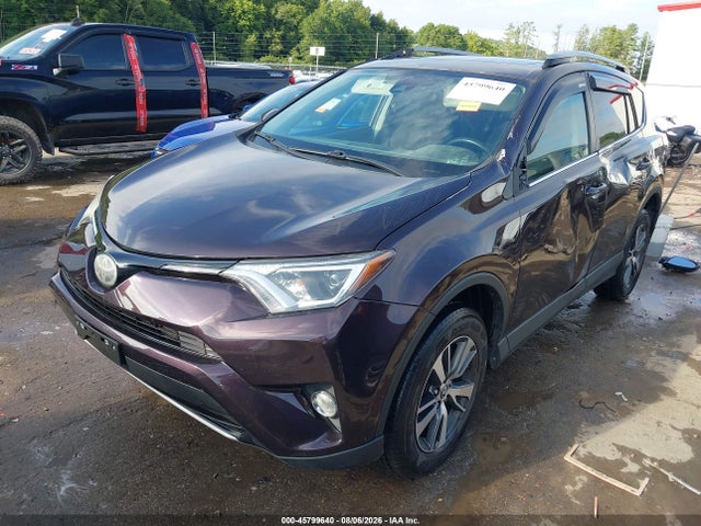 2018 Toyota Rav4 Xle მანქანა იყიდება აუქციონზე, vin: 2T3RFREV9JW821366, აუქციონის ნომერი: 45799640