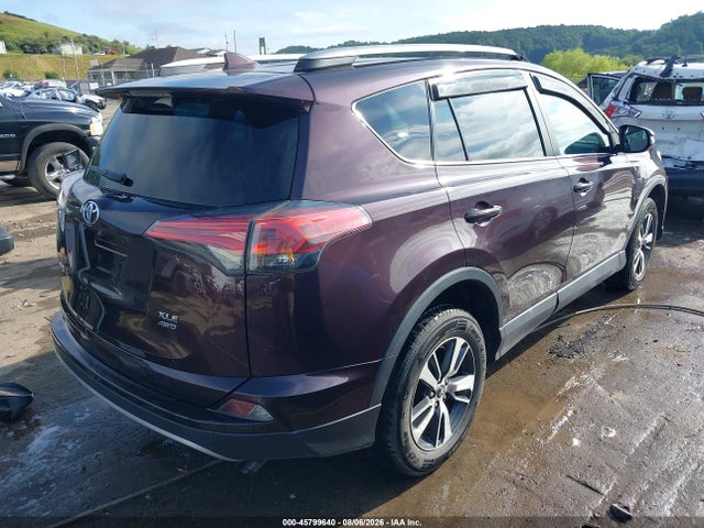2018 Toyota Rav4 Xle მანქანა იყიდება აუქციონზე, vin: 2T3RFREV9JW821366, აუქციონის ნომერი: 45799640