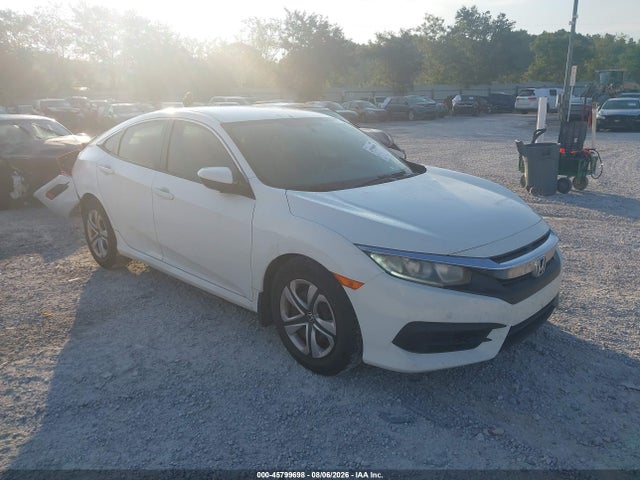 Aukcja sprzedaży 2018 Honda Civic Lx, vin: 19XFC2F56JE008581, numer aukcji: 45799698