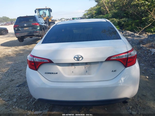 45799705 :رقم المزاد ، 2T1BURHE9FC341641 vin ، 2015 Toyota Corolla Le مزاد بيع
