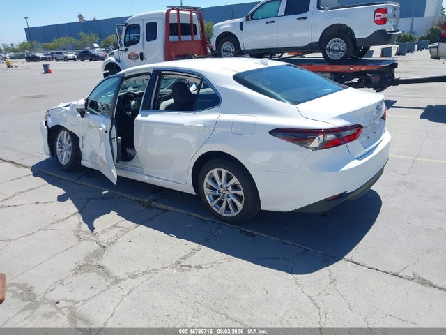 4T1R11AK8RU886970 Toyota CAMRY LE
