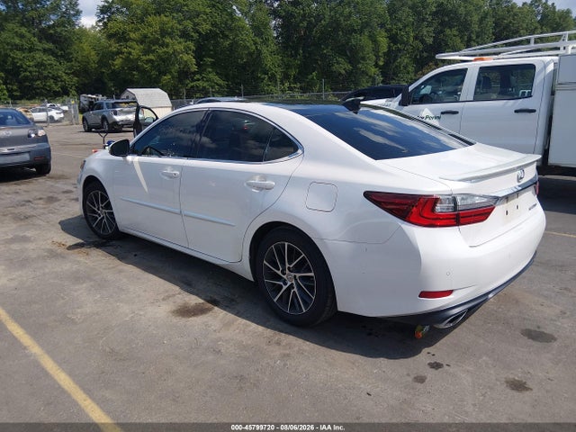 Auction sale of the 2018 Lexus Es 350, vin: 58ABK1GG6JU107015, lot number: 45799720
