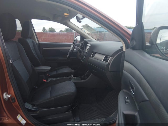 Продаж на аукціоні авто 2014 Mitsubishi Outlander Se, vin: JA4AD3A37EZ010850, номер лоту: 45799722