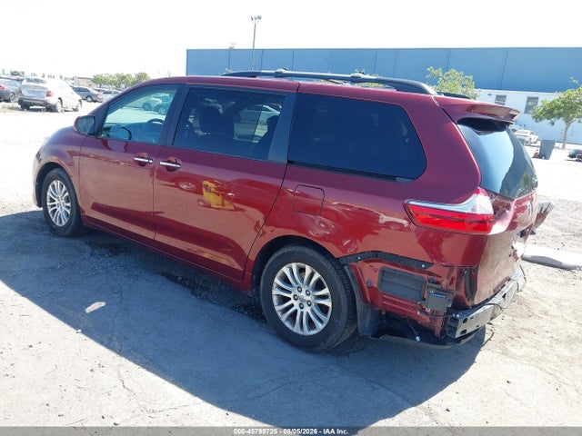 5TDYK3DC9FS672437 Toyota Sienna Xle Premium 8 Passenger
