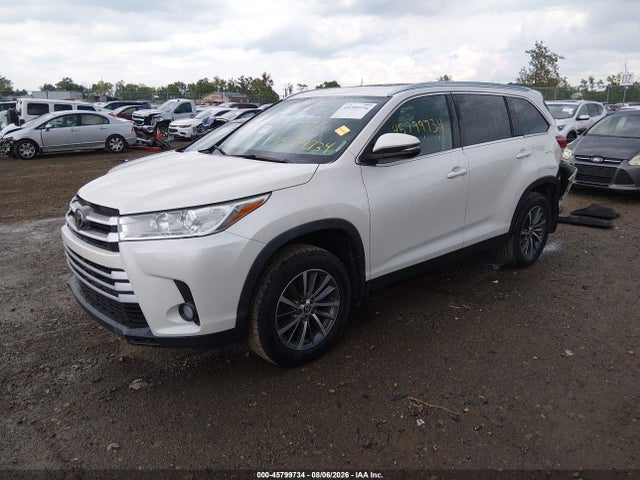 Продажа на аукционе авто 2019 Toyota Highlander Xle, vin: 5TDJZRFH9KS627503, номер лота: 45799734
