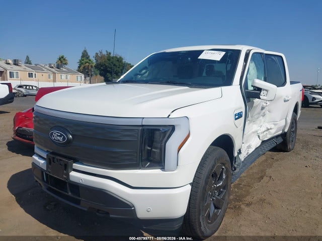 Ford F-150 Lightning Lariat 2024 1FT6W5L76RWG02359 Image 2