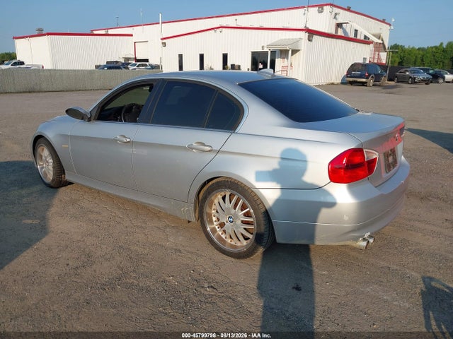 2006 Bmw 330xi მანქანა იყიდება აუქციონზე, vin: WBAVD33586KV61964, აუქციონის ნომერი: 45799798