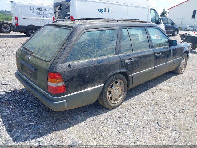 45799813 :رقم المزاد ، WDBEA92E7RF274062 vin ، 1994 Mercedes-benz E 320 مزاد بيع