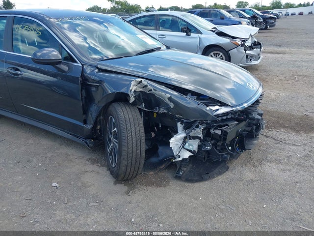2026 Hyundai Sonata Hybrid Blue მანქანა იყიდება აუქციონზე, vin: KMHL24JJXTA141593, აუქციონის ნომერი: 45799815