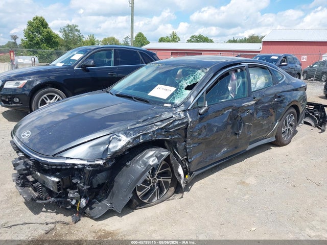 2026 Hyundai Sonata Hybrid Blue მანქანა იყიდება აუქციონზე, vin: KMHL24JJXTA141593, აუქციონის ნომერი: 45799815