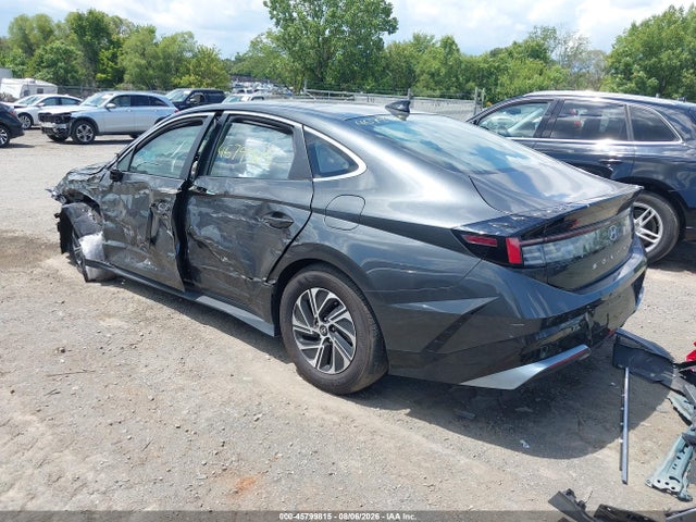 2026 Hyundai Sonata Hybrid Blue მანქანა იყიდება აუქციონზე, vin: KMHL24JJXTA141593, აუქციონის ნომერი: 45799815