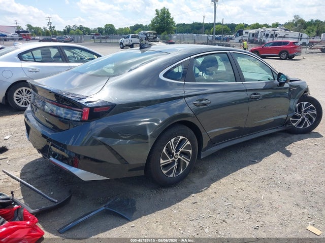 2026 Hyundai Sonata Hybrid Blue მანქანა იყიდება აუქციონზე, vin: KMHL24JJXTA141593, აუქციონის ნომერი: 45799815