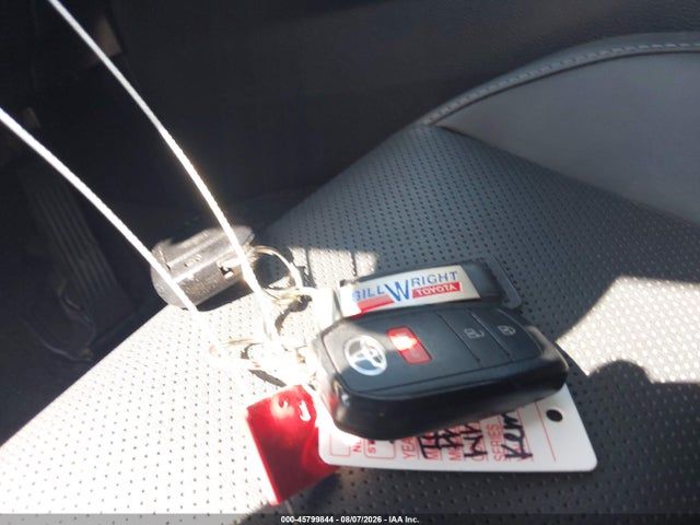 Toyota PRIUS XLE 2025 JTDACAAU5S3059212 Image 11