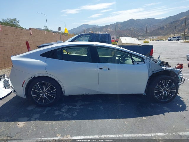 Toyota PRIUS XLE 2025 JTDACAAU5S3059212 Image 14