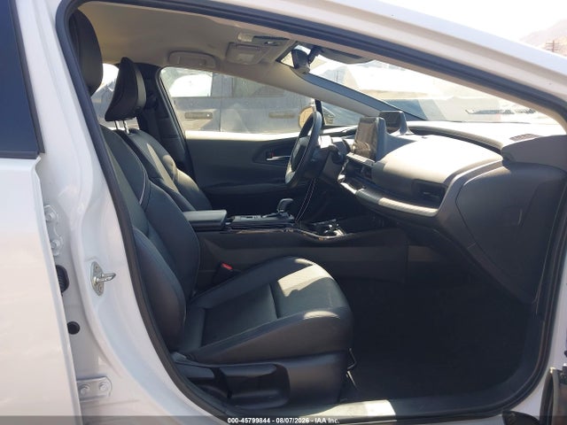 Toyota PRIUS XLE 2025 JTDACAAU5S3059212 Image 5