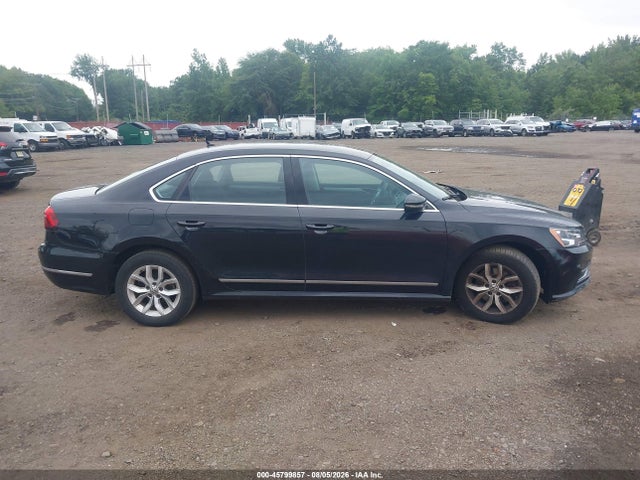 Продажа на аукционе авто 2017 Volkswagen Passat 1.8t S, vin: 1VWAT7A33HC015970, номер лота: 45799857