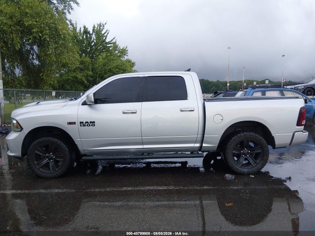 Aukcja sprzedaży 2017 Ram 1500 Night  4x4 5'7 Box, vin: 1C6RR7MT4HS811396, numer aukcji: 45799905