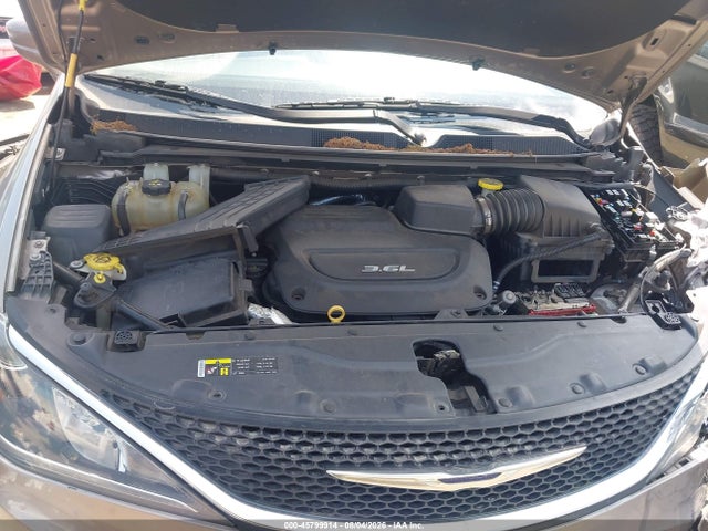 Aukcja sprzedaży 2017 Chrysler Pacifica Touring-l Plus, vin: 2C4RC1EG9HR570509, numer aukcji: 45799914