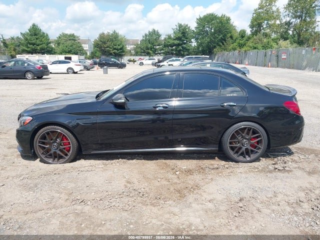 2017 Mercedes-benz Amg C 63 S მანქანა იყიდება აუქციონზე, vin: 55SWF8HB5HU189110, აუქციონის ნომერი: 45799957