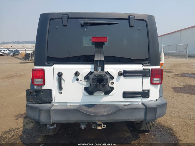 1C4BJWCG6GL180465 Jeep Wrangler Rubicon