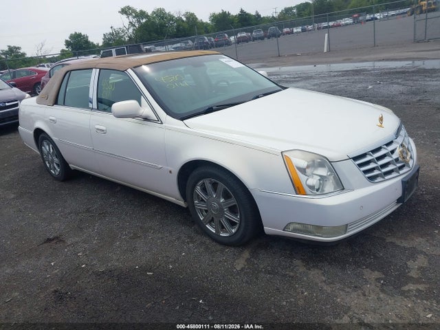 Auction sale of the 2007 Cadillac Dts Luxury Ii, vin: 1G6KD57Y57U136118, lot number: 45800111