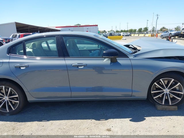 2023 Volvo S60 Recharge Plug-in Hybrid T8 Core Dark Theme მანქანა იყიდება აუქციონზე, vin: 7JRH60FK9PG231086, აუქციონის ნომერი: 45800119