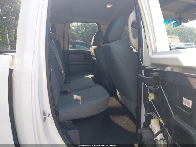 Продажа на аукционе авто 2015 Ram 1500 Express, vin: 1C6RR6FG0FS621702, номер лота: 45800159